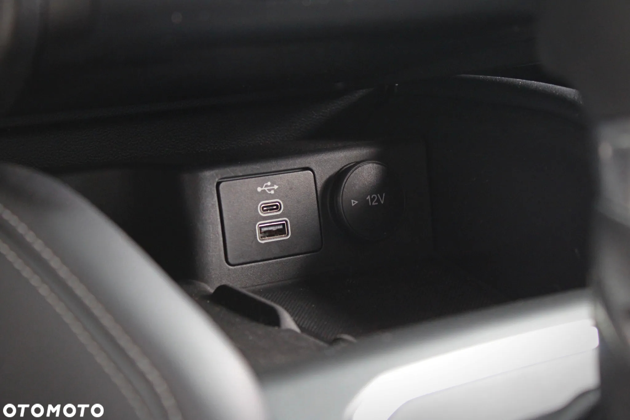 Ford Focus 1.0 EcoBoost mHEV Titanium Style - 26
