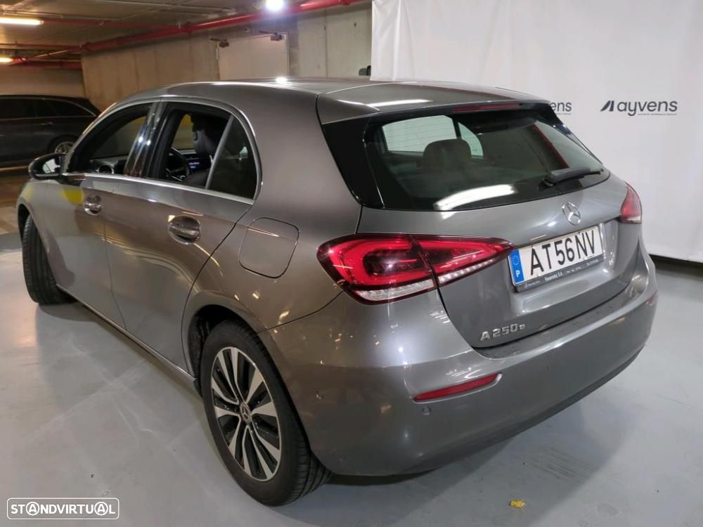 Mercedes-Benz A 250 e Style Plus - 3