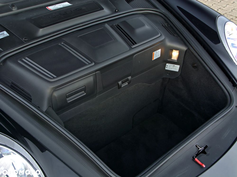 Porsche 911 Carrera 4 S Tiptronic - 28