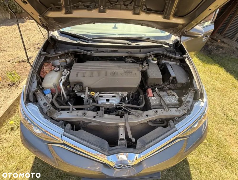Toyota Auris - 2