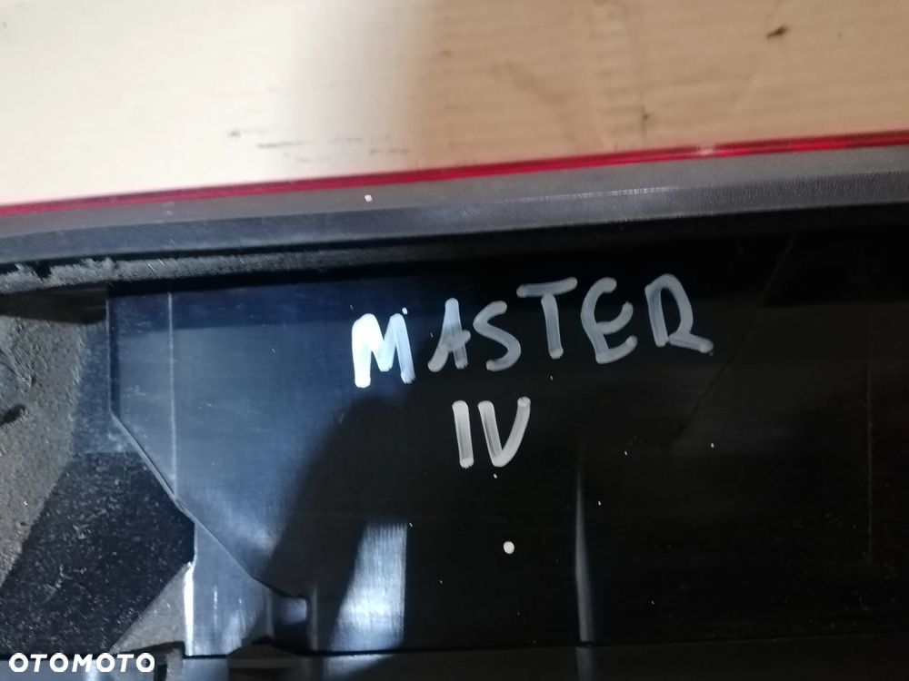 RENAULT MASTER IV 20 ROK LAMPA TYŁ LEWA PRAWA - 3