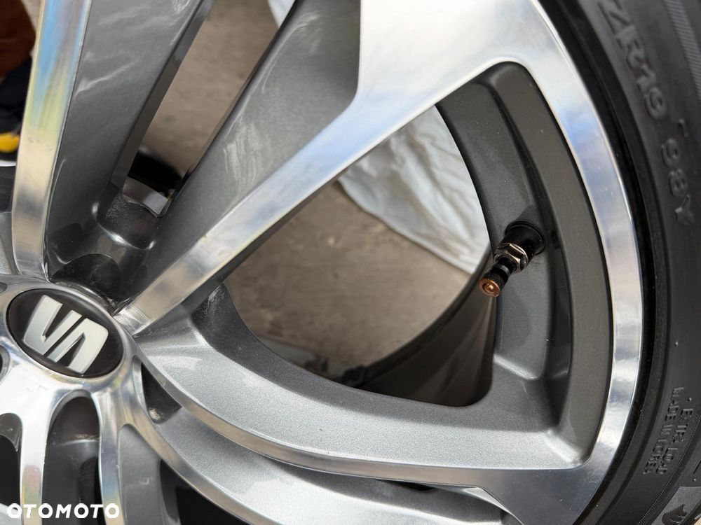 CARMANI CA5 8519 ET35 5X112 SEAT VW AUDI SKODA Hankook 245/40/19 - 6