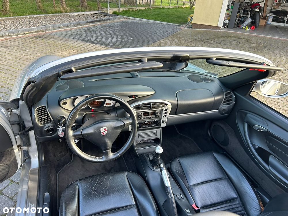 Porsche Boxster - 16