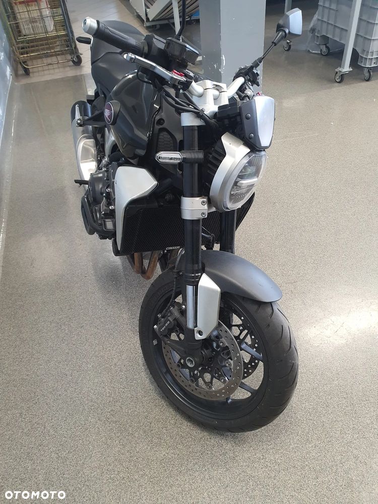 Honda CB - 7