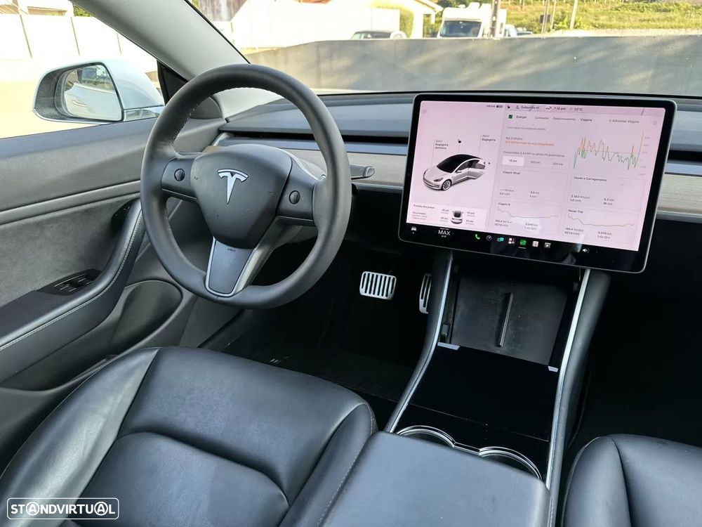 Tesla Model 3 Long-Range Dual Motor AWD - 32