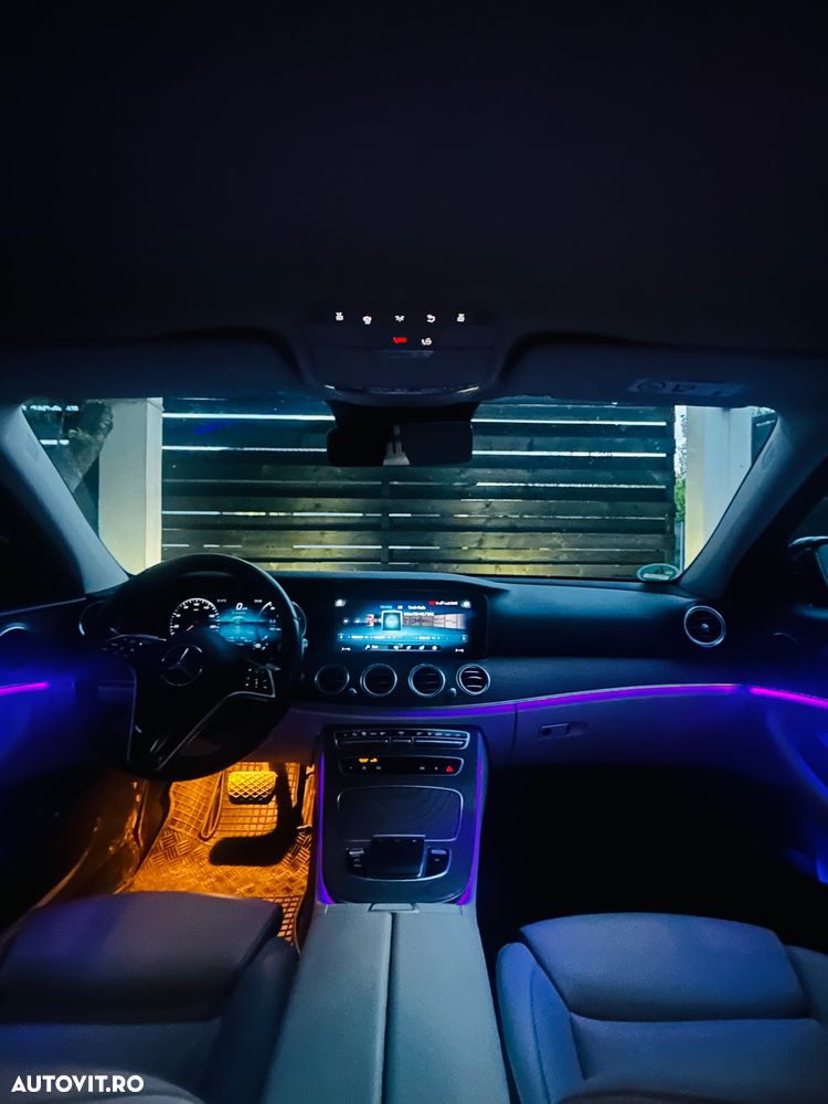 Mercedes-Benz E - 16