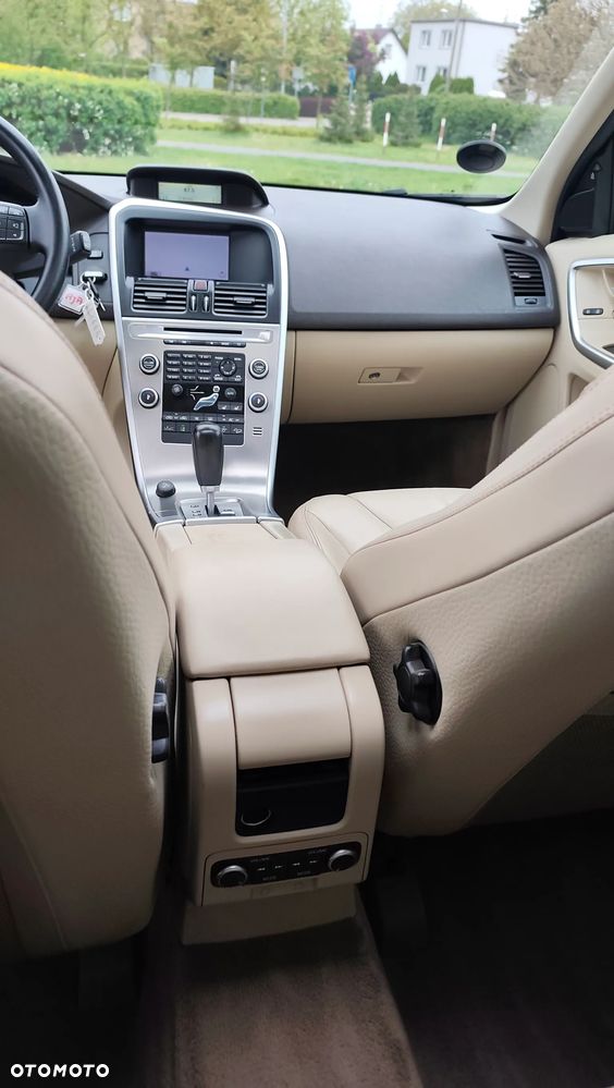 Volvo XC 60 T6 AWD RDesign - 17