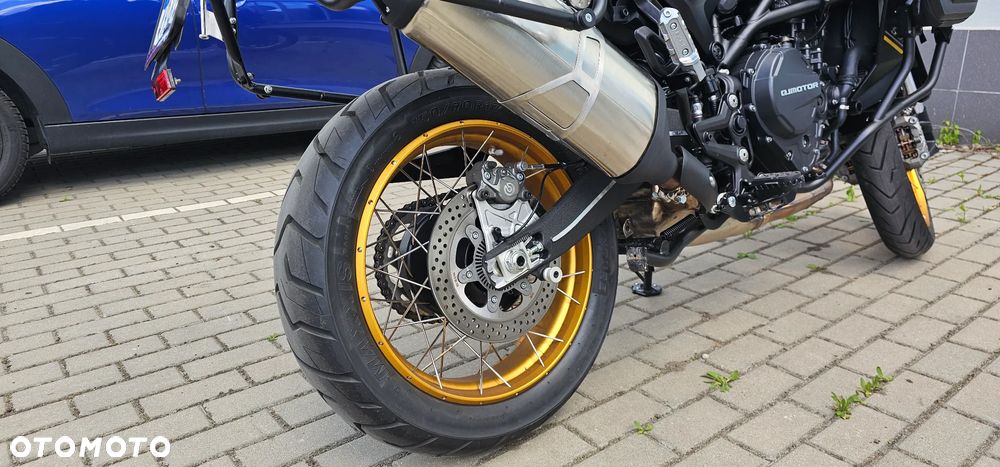 QJMOTOR SRT900SX - 8