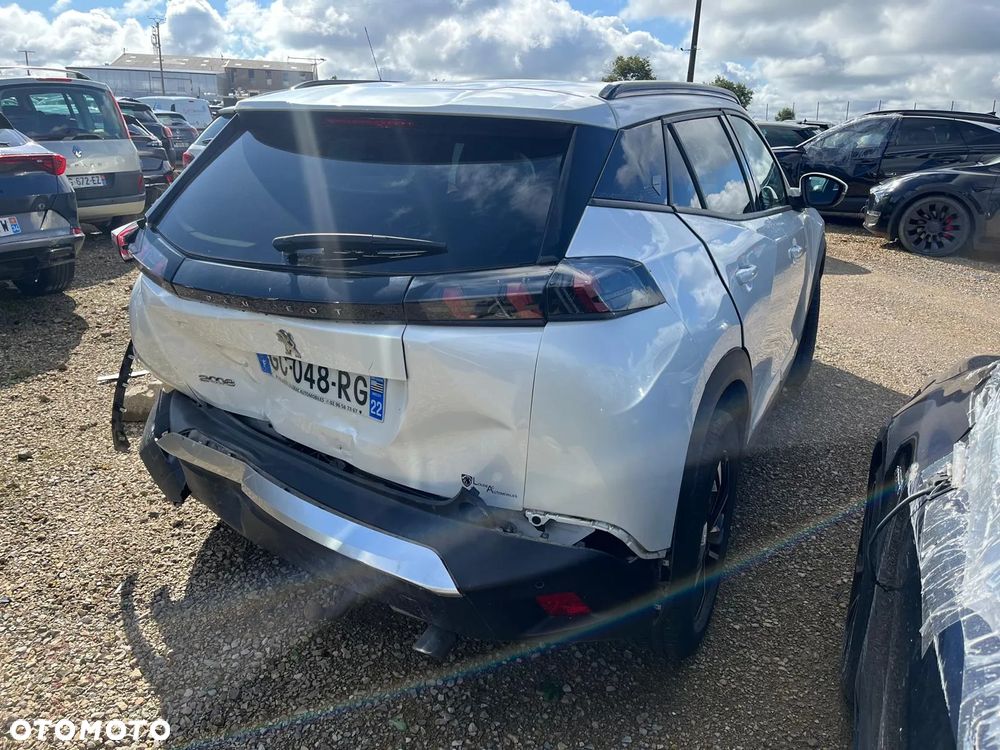 Peugeot 2008 - 4