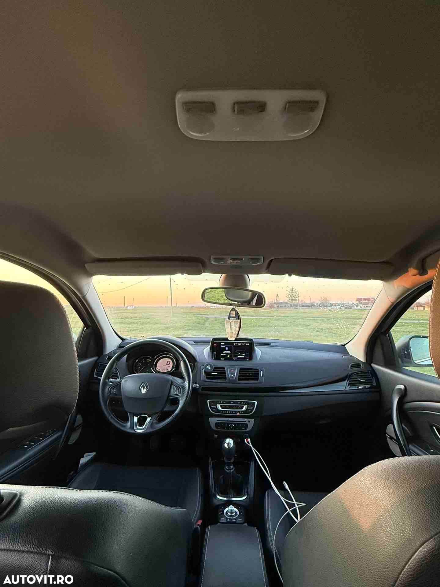Renault Megane Energy dCi Intens - 7