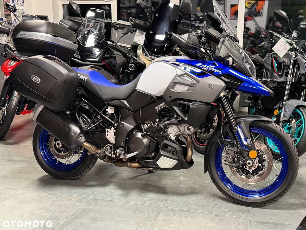 Suzuki V-STROM - 1
