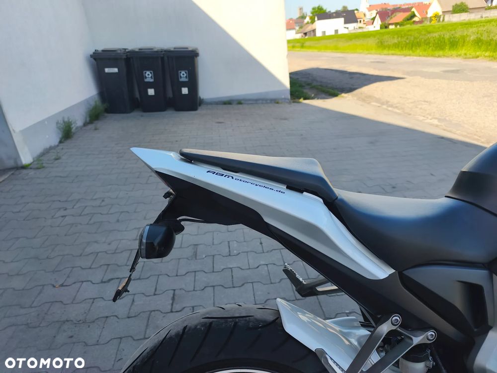 Honda CB - 23