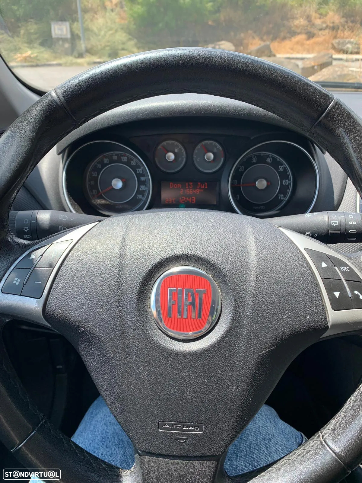 Fiat Punto 1.3 M-Jet Lounge S&S - 10