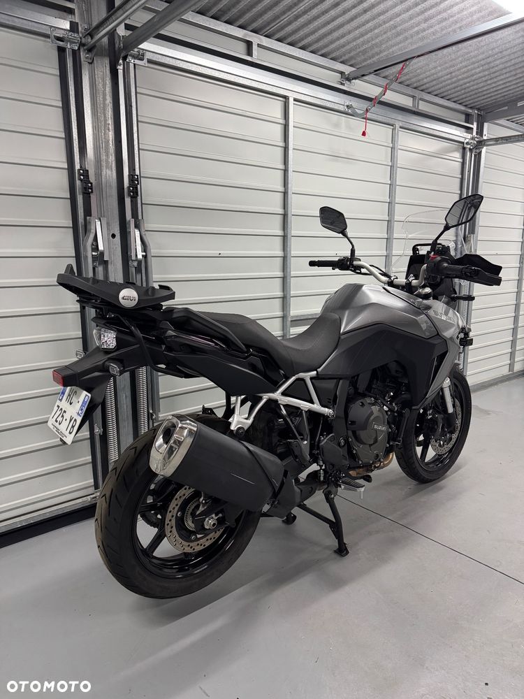 Suzuki V-STROM - 4