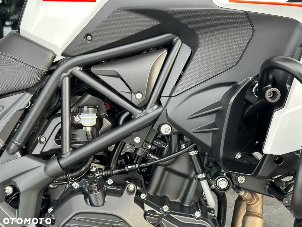 Benelli TRK 502X - 15