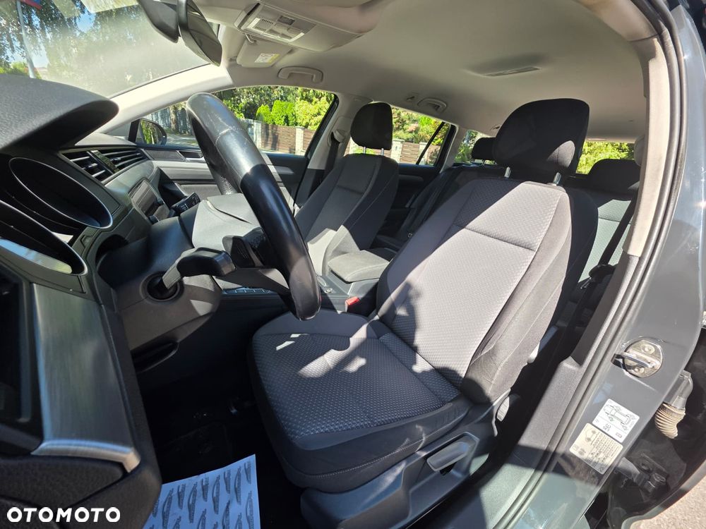 Volkswagen Passat 2.0 TDI SCR DSG Business - 20