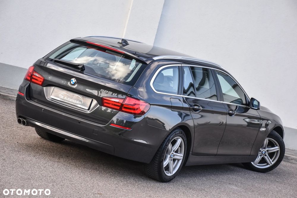 BMW Seria 5 525d Touring Sport-Aut Luxury Line - 7