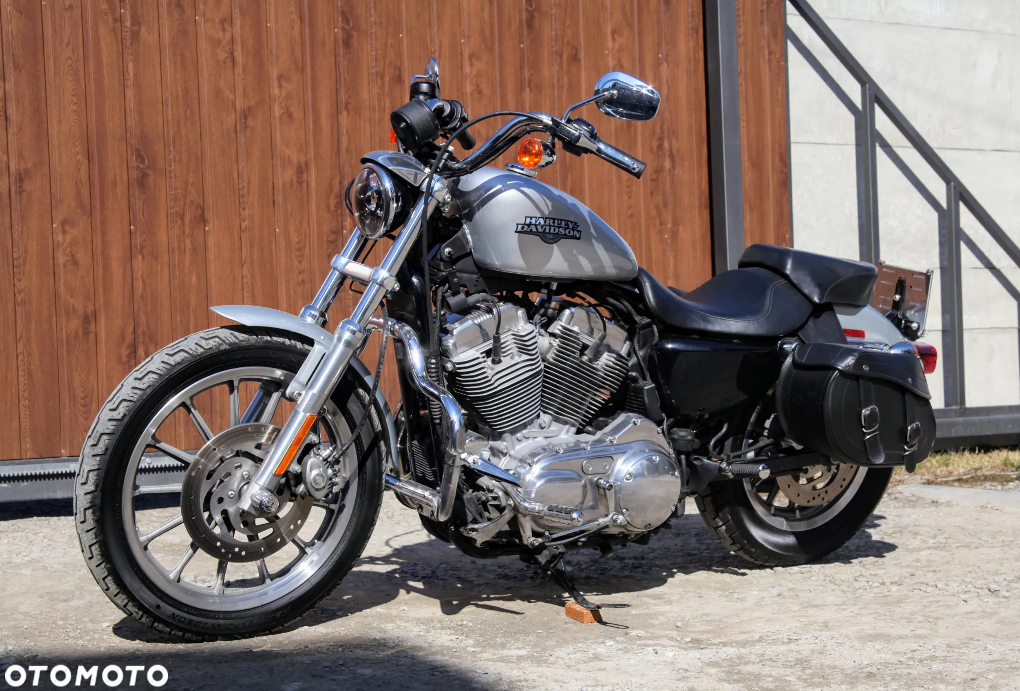 Harley-Davidson Sportster Low 883L - 4