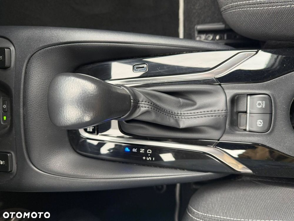 Toyota Corolla 2.0 Hybrid Comfort - 18