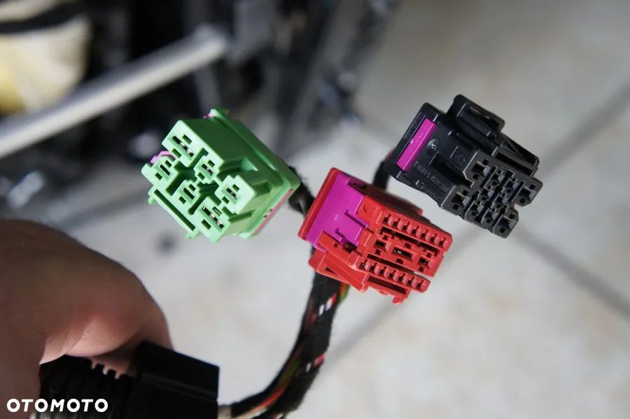 NR 27 Fotele przednie, kanapa tył, podgrzewanie, elekt. lędźwie Audi A6 4G0 - 6