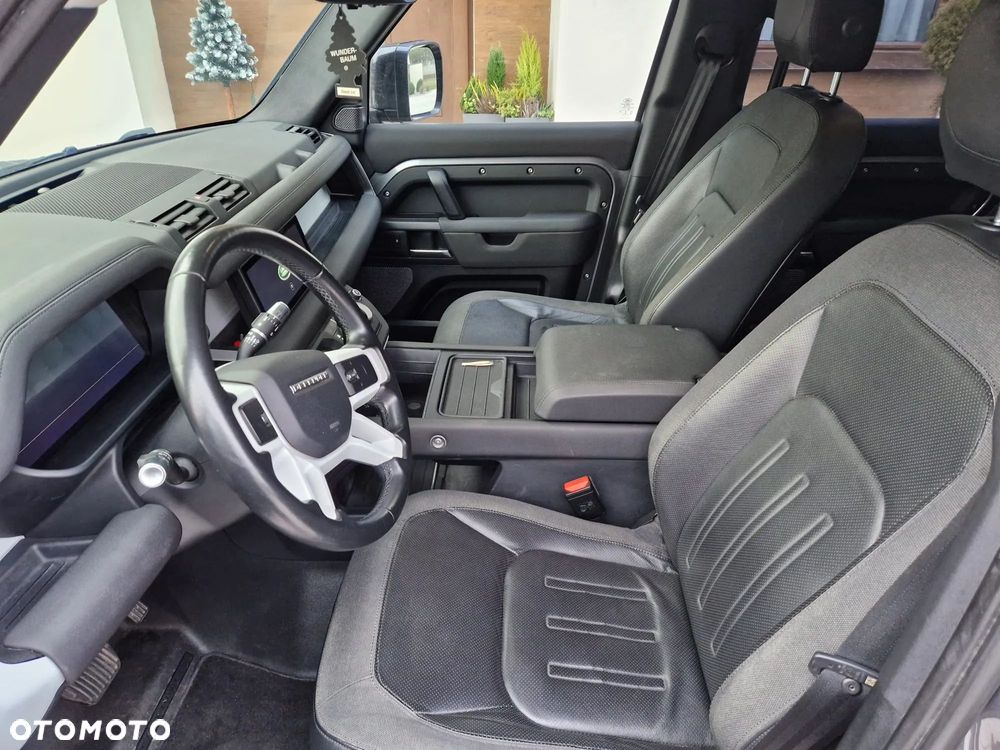 Land Rover Defender 2.0 D240 S - 17