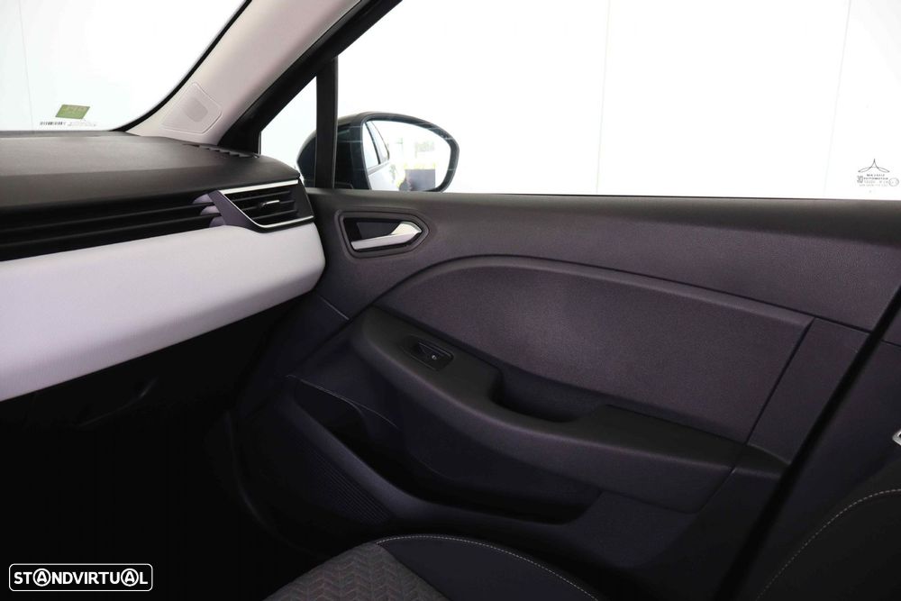 Renault Clio - 27