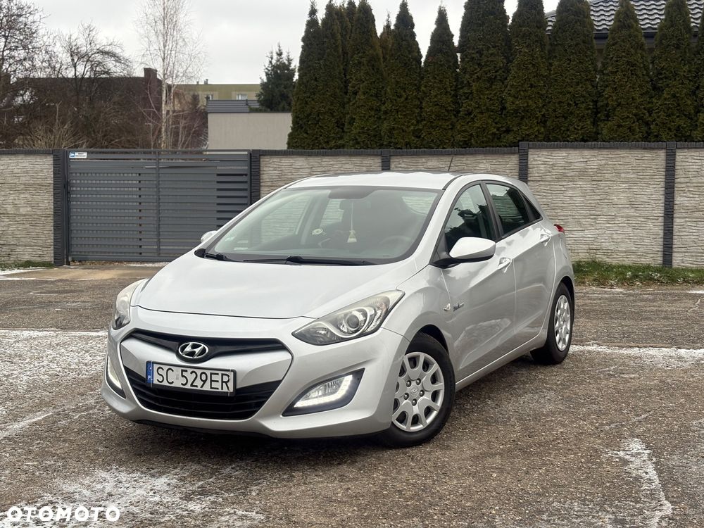 Hyundai i30 i30cw 1.6 CRDi Intro Edition - 2