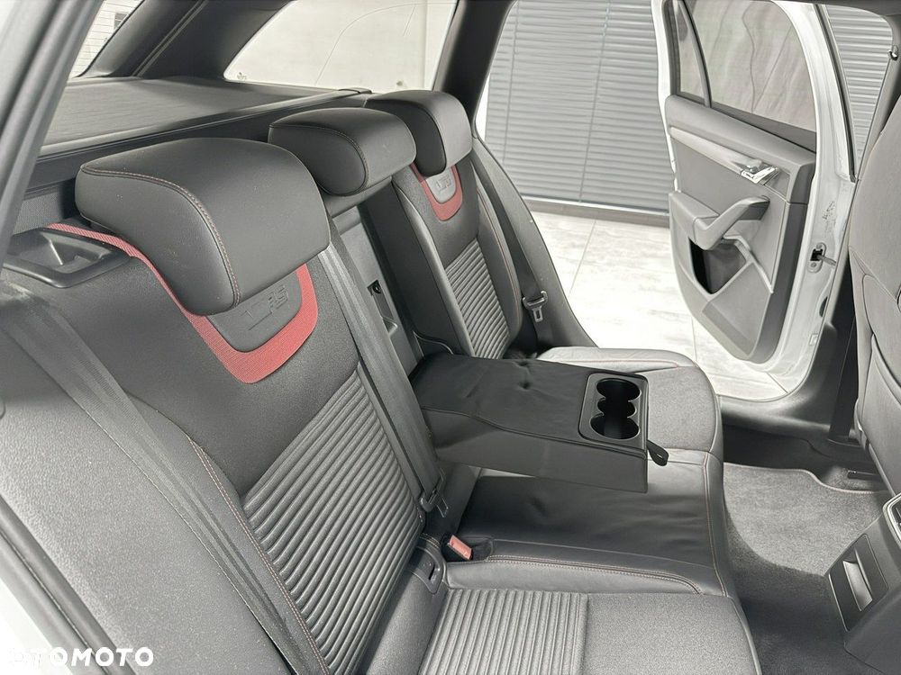 Skoda Octavia 2.0 TDI RS Challenge DSG - 38