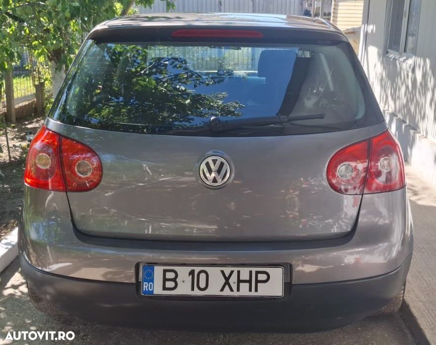 Volkswagen Golf - 4