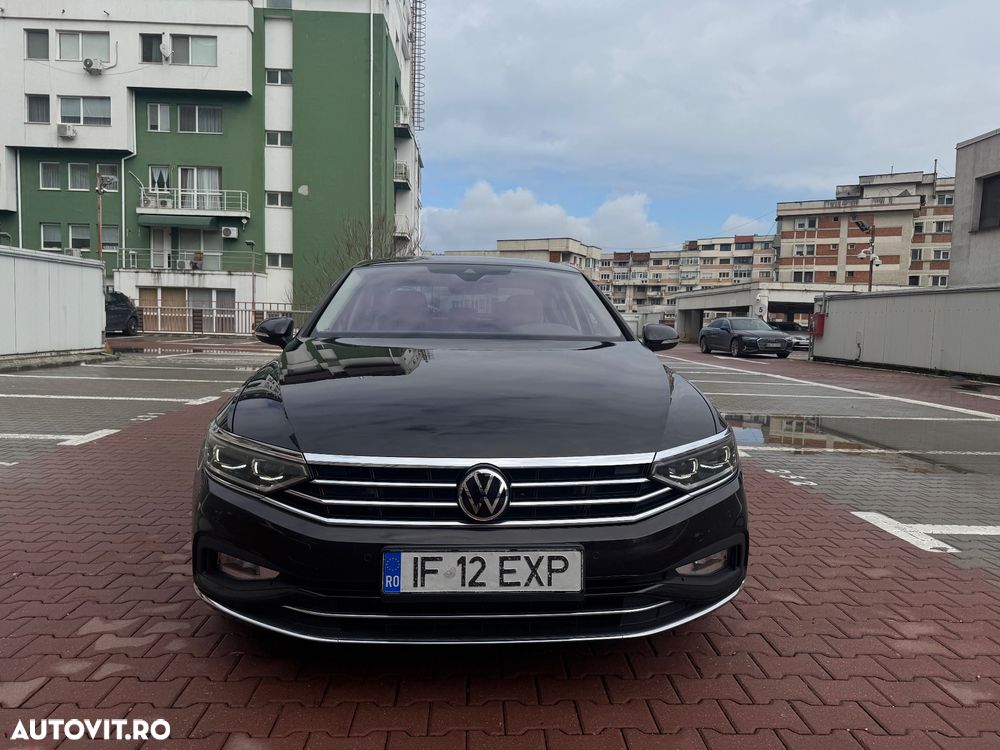 Volkswagen Passat - 2