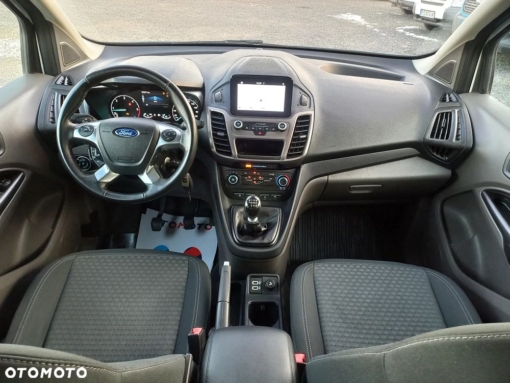 Ford Transit Connect - 23
