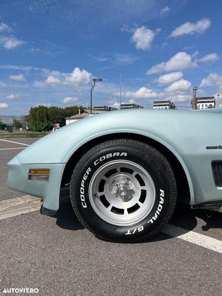 Chevrolet Corvette - 7