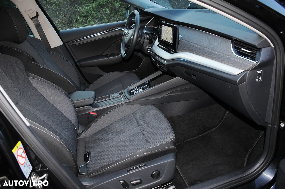 Skoda Octavia Combi 2.0 TDI DSG Exclusive Plus - 22