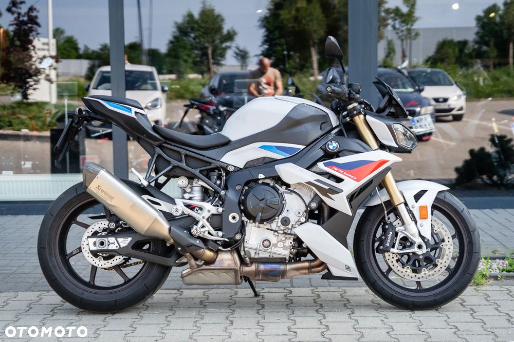 BMW S - 2