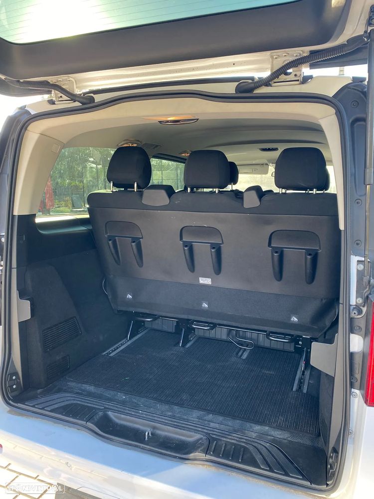 Mercedes-Benz V 220 - 12