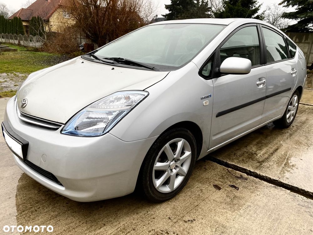 Toyota Prius 1.5 VVT-i Sol - 5