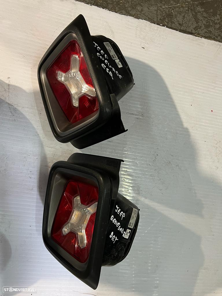 Farolim traseiro Jeep Renegade - 2