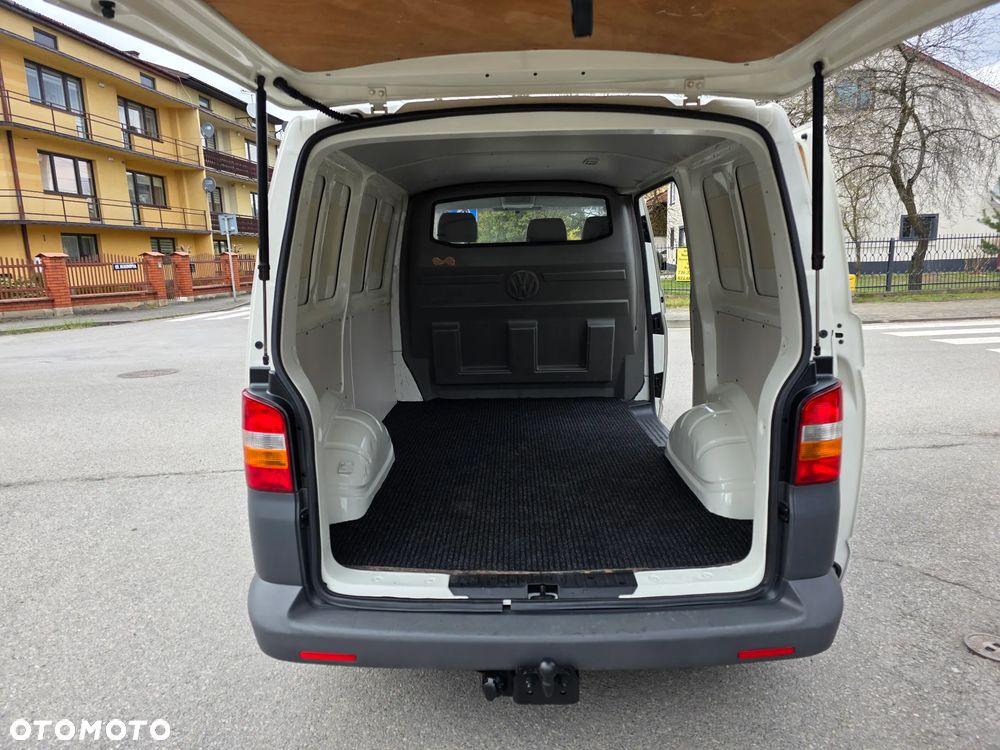 Volkswagen Transporter T5 - 23