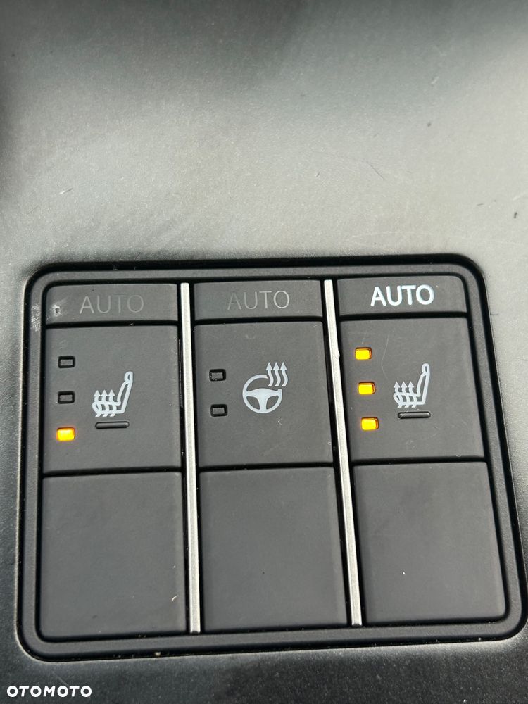 Lexus UX 250h F Sport 2WD - 19