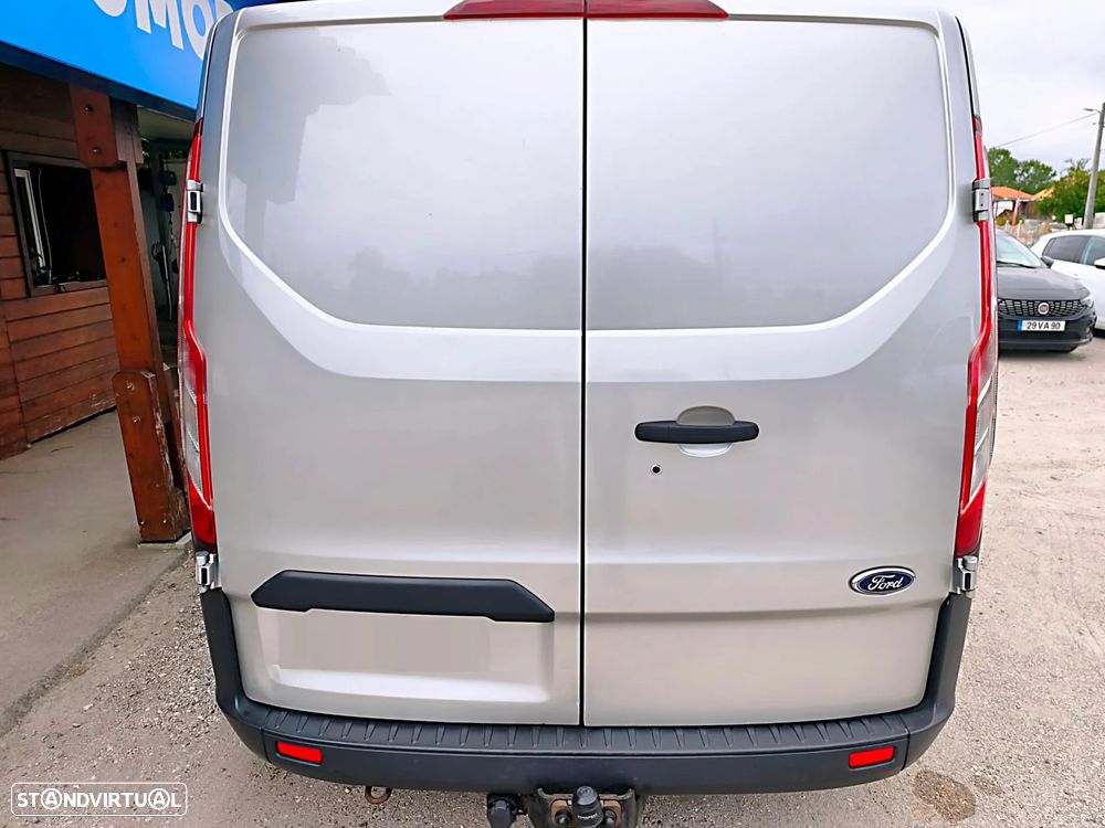 Ford Transit Custom 2.2 TDCI 6 Lugares - 5