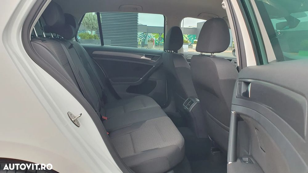 Volkswagen Golf 1.0 TSI Comfortline - 8