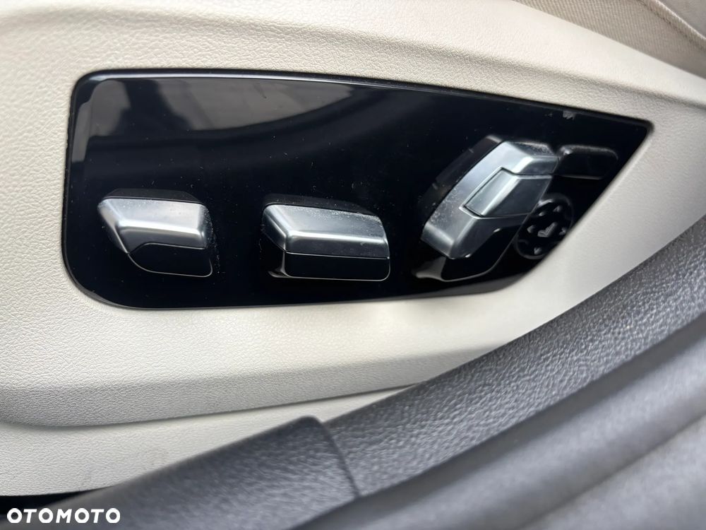 BMW Seria 5 545e xDrive M Sport sport - 12