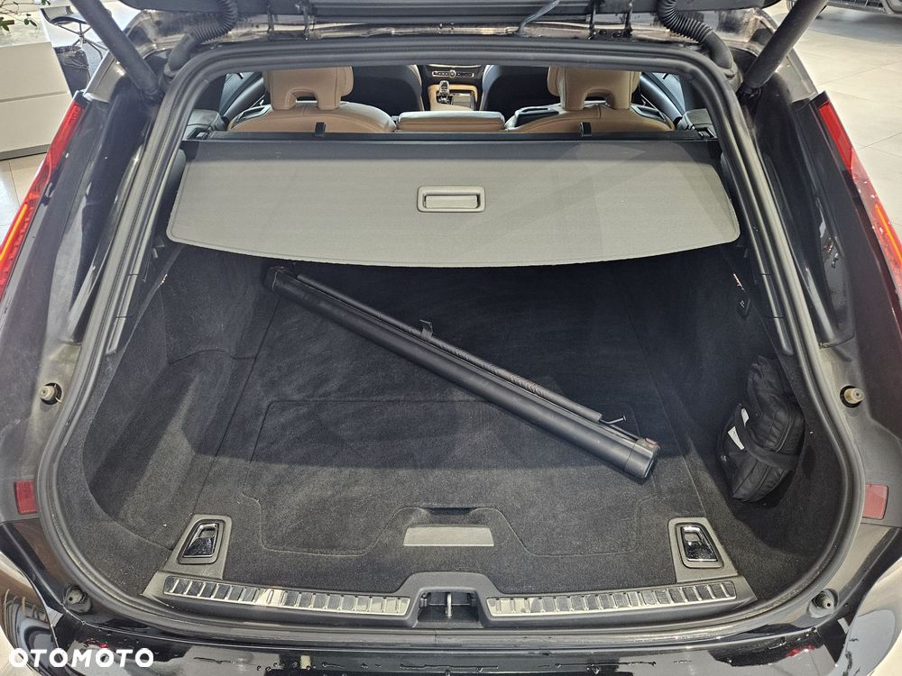 Volvo V90 - 39