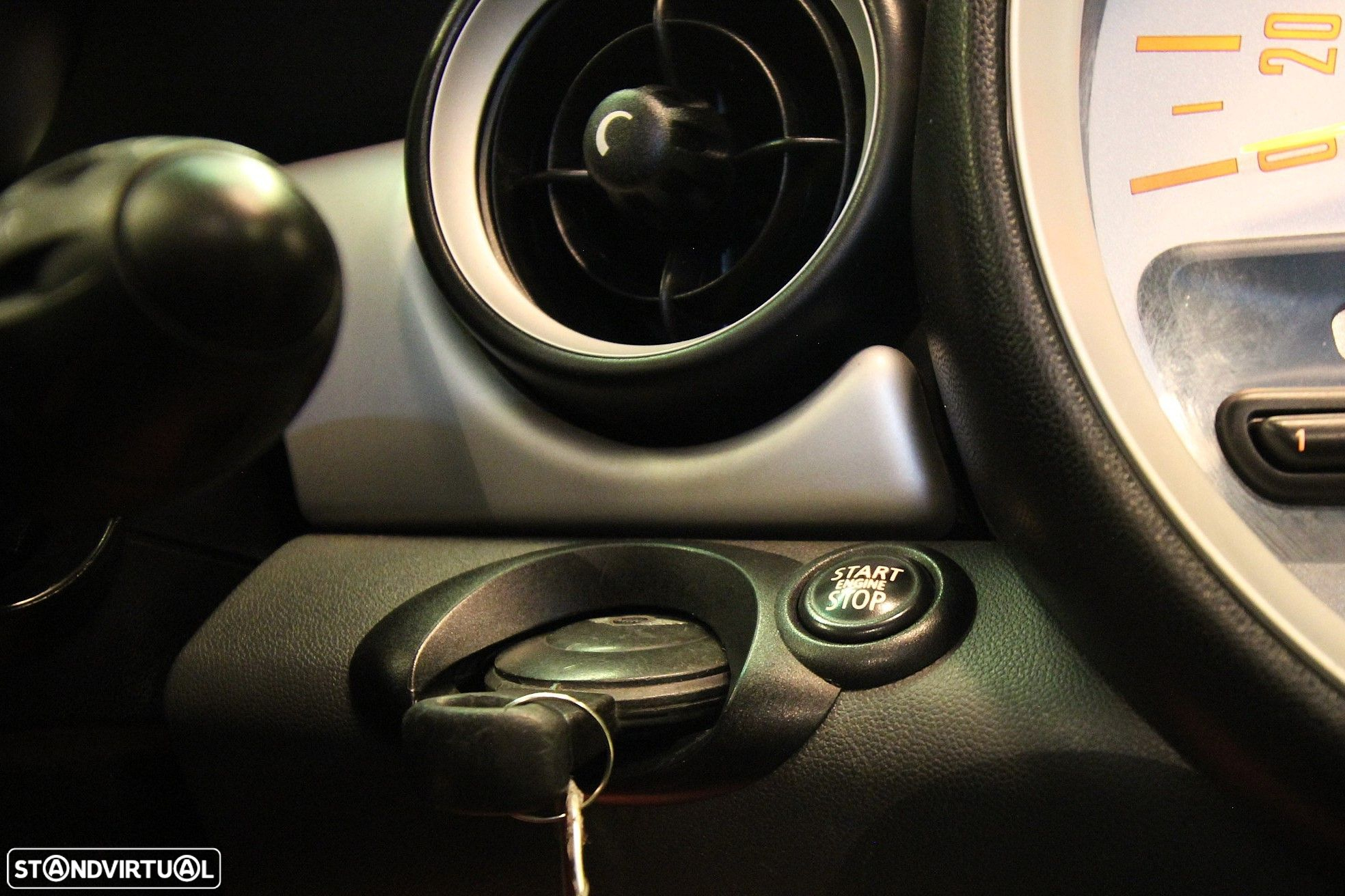 MINI 3 Portas Cooper D - 7