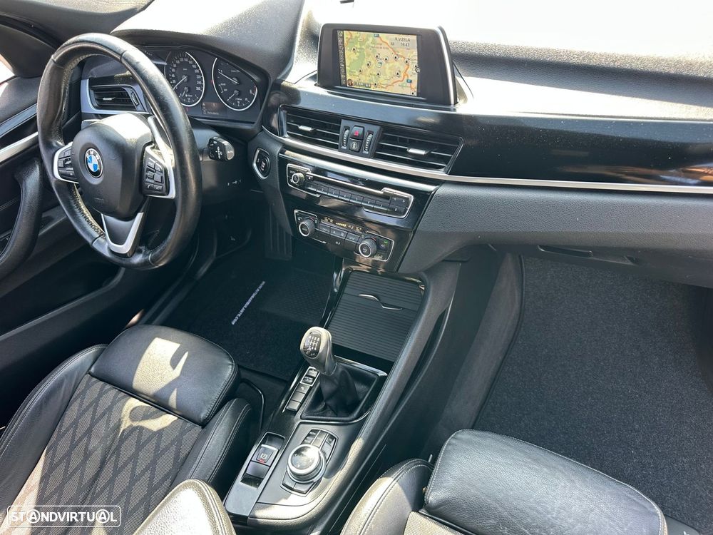 BMW X1 16 d sDrive Line xLine - 17