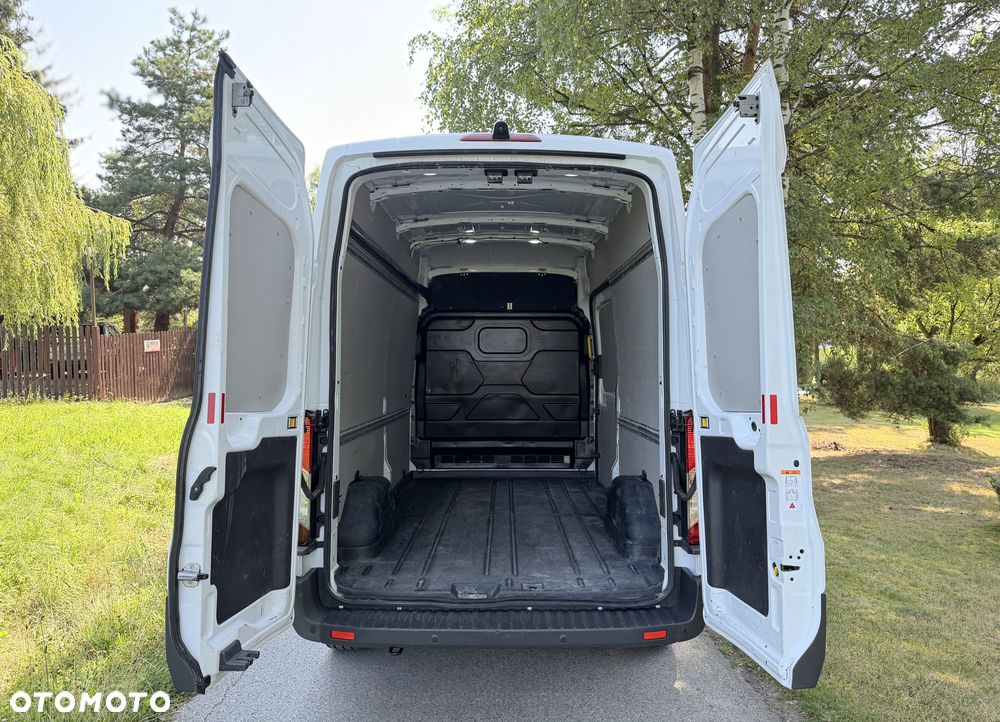 Ford Transit - 26