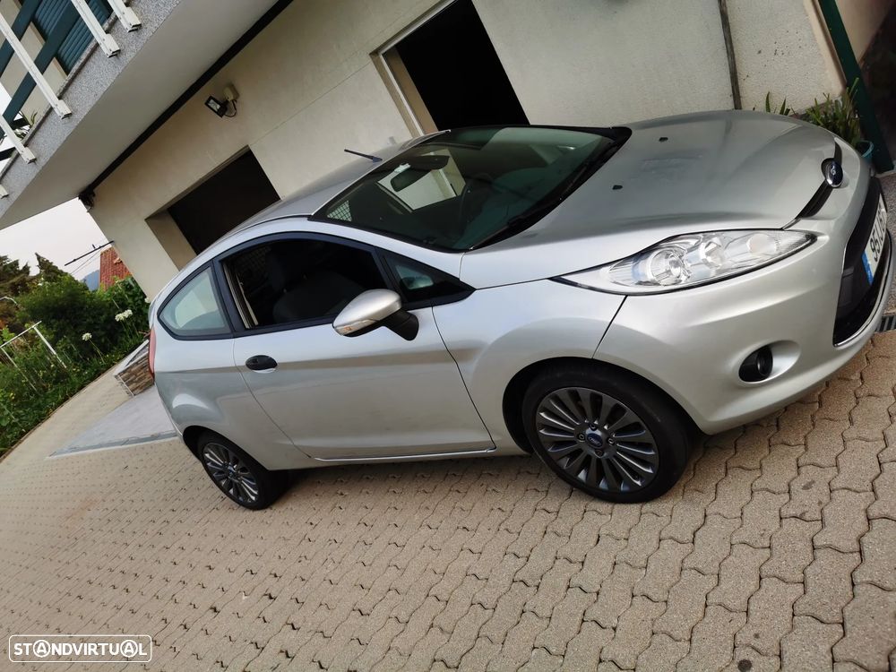 Ford Fiesta - 8