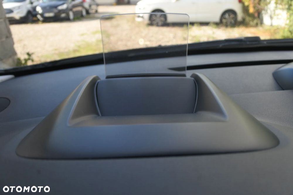 Peugeot 3008 PureTech 130 Stop & Start GPF Allure - 16