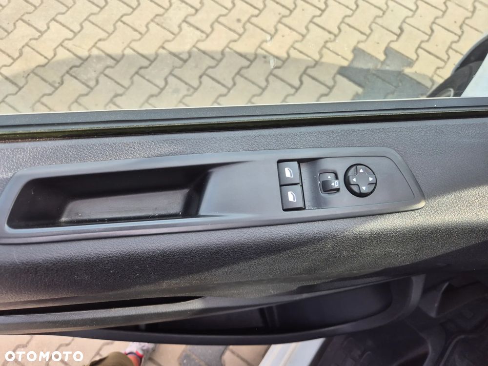 Fiat Scudo / Expert / Jumpy / Vivaro / Proace / Zafira - 34