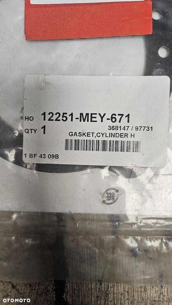 Uszczelka pod głowicę Honda CRF 450  12251-MEY-671 - 2